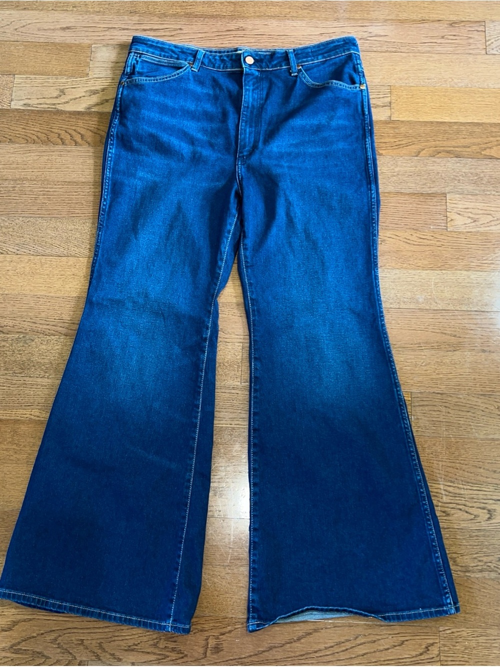 Wrangler Wanderer 622 Women High Rise Flare Jean Fit 36x43 Tall Plus Grunge Boho
